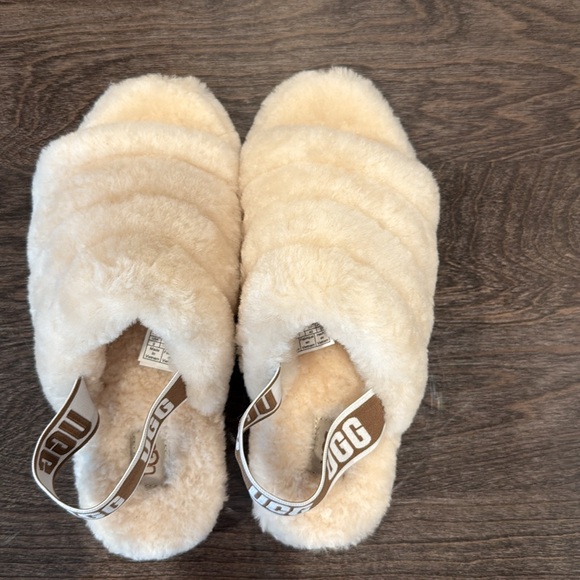UGG Shoes - UGG Fluffy Tan Slippers